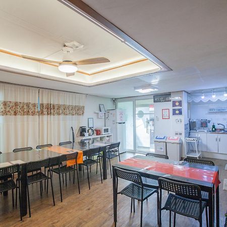 Отель Jeong House Сеул Экстерьер фото