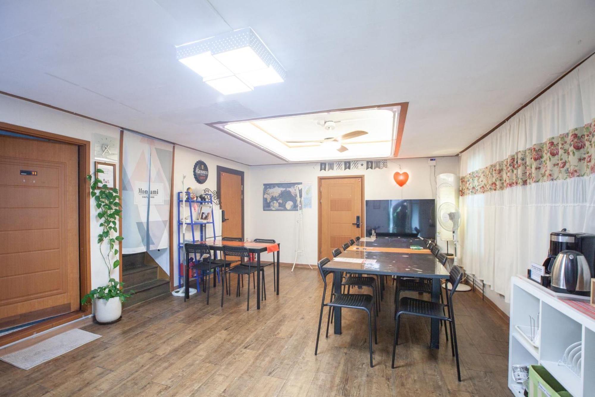Отель Jeong House Сеул Экстерьер фото